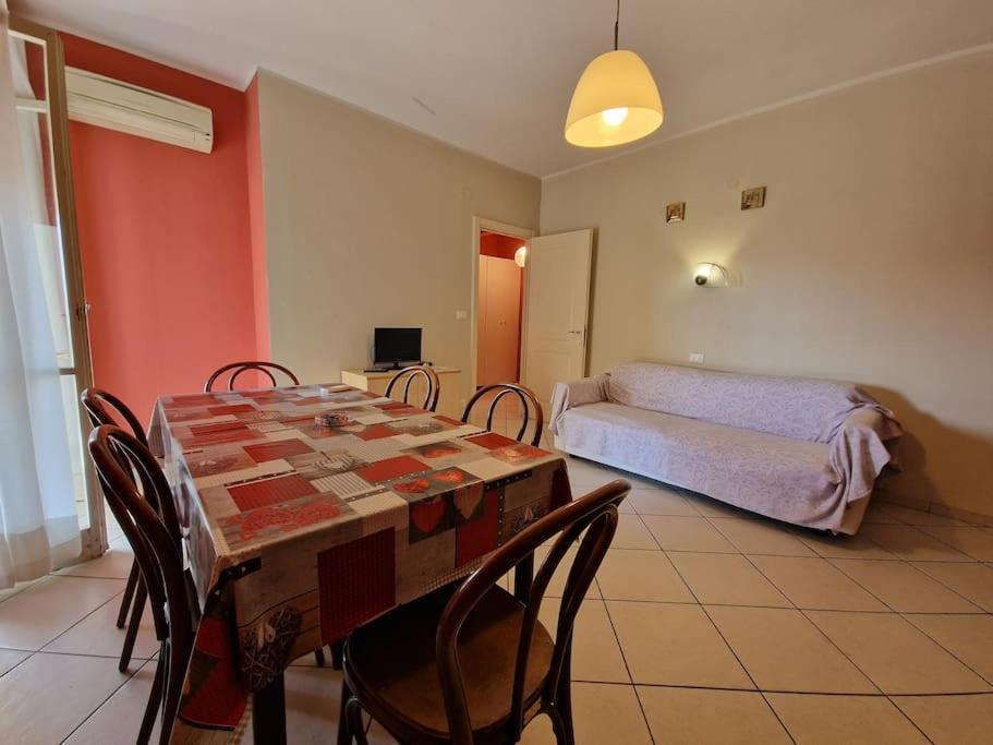 Apartamento 50 Metri Dal Mare - Free Parking E A/C Pietra Ligure Exterior foto