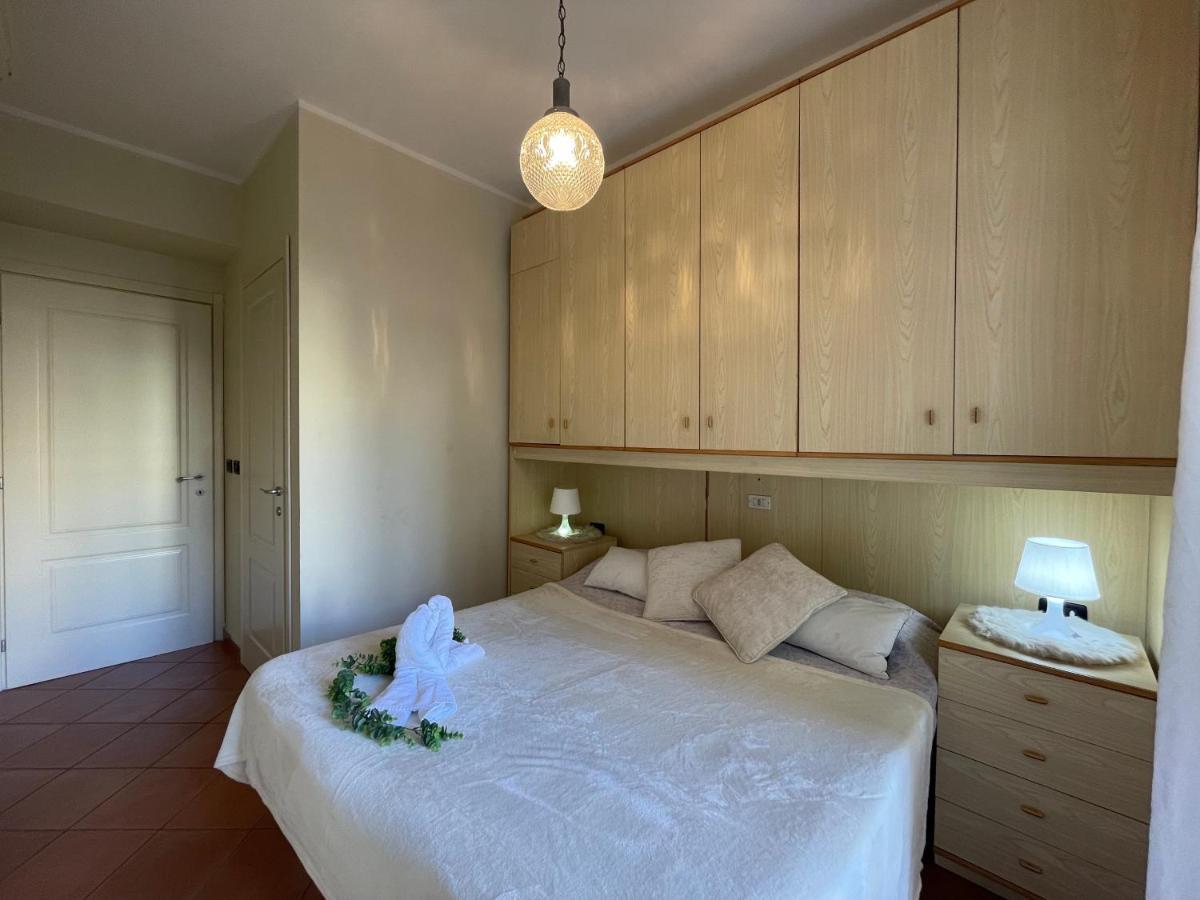 Apartamento 50 Metri Dal Mare - Free Parking E A/C Pietra Ligure Exterior foto
