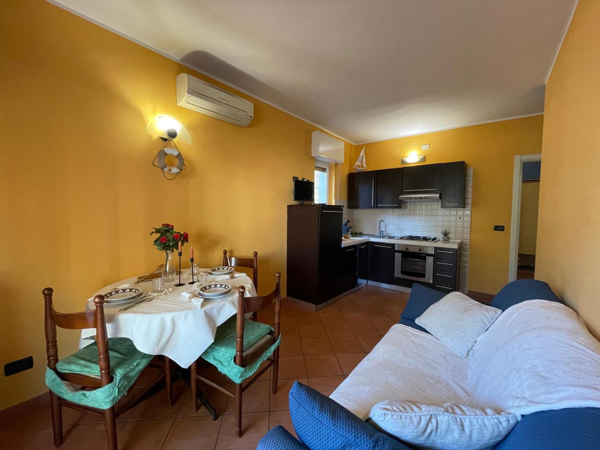 Apartamento 50 Metri Dal Mare - Free Parking E A/C Pietra Ligure Exterior foto