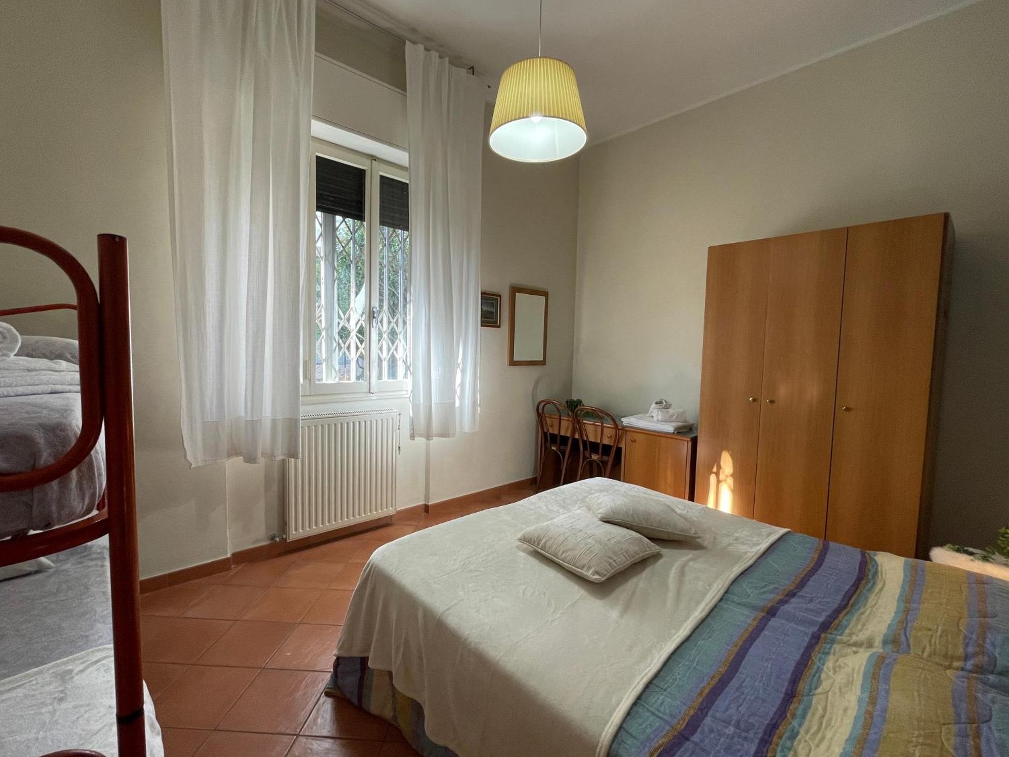 Apartamento 50 Metri Dal Mare - Free Parking E A/C Pietra Ligure Habitación foto