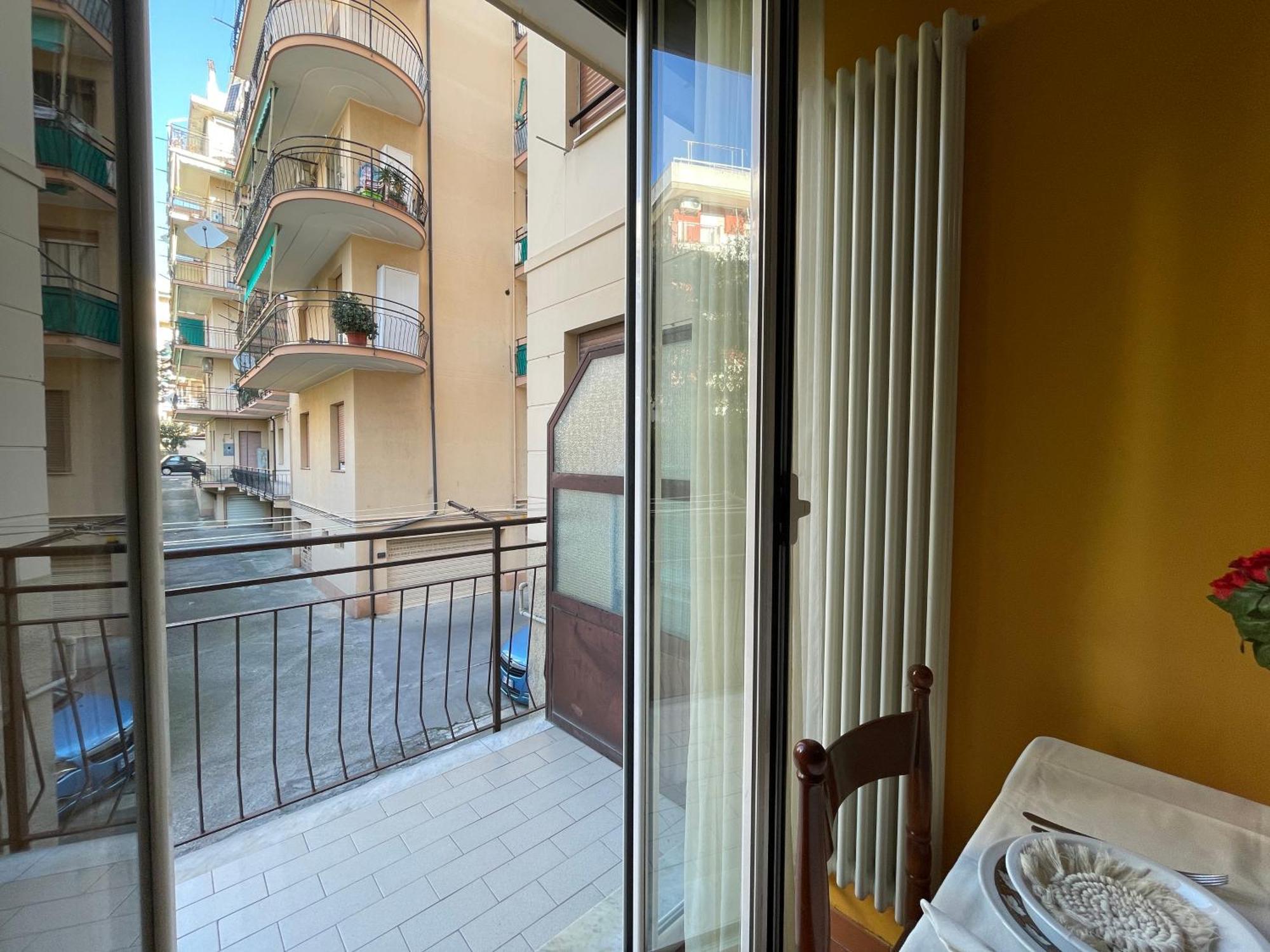 Apartamento 50 Metri Dal Mare - Free Parking E A/C Pietra Ligure Exterior foto