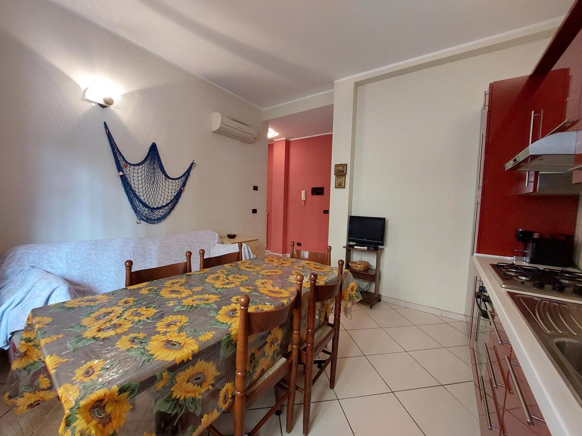 Apartamento 50 Metri Dal Mare - Free Parking E A/C Pietra Ligure Exterior foto